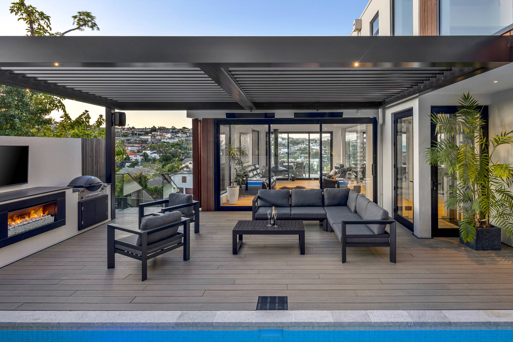 contemporary Louvre Roof System – durable Louvres NZ for outdoor living